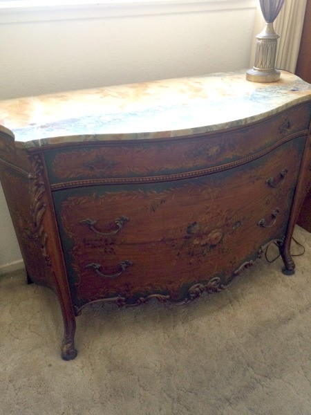 Selling an Antique Bedroom Set