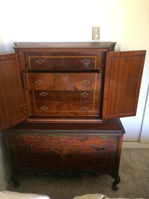 Selling an Antique Bedroom Set - chest of drawers with doors that close over the top 4 drawers