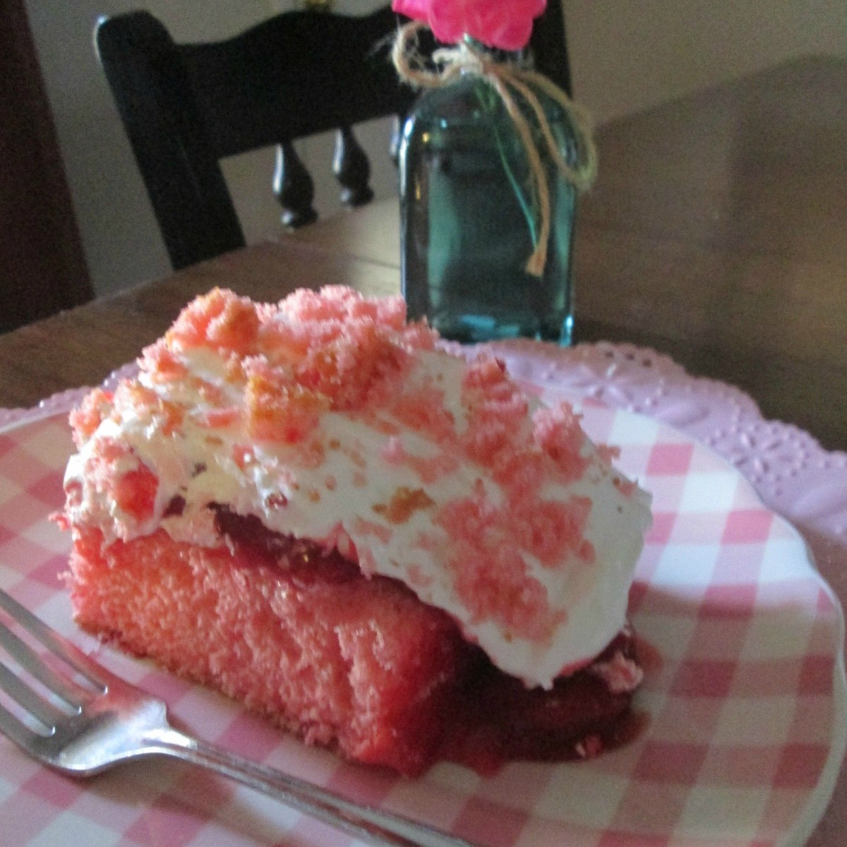 Refreshing Strawberry Cake | ThriftyFun