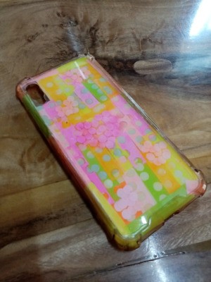 Fixing Jelly Phone Case with Sticky Notes - allow to dry