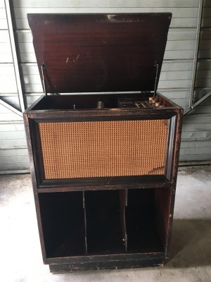 Value of a Vintage Fleetwood Cabinet Record Player - old upright cabinet record player