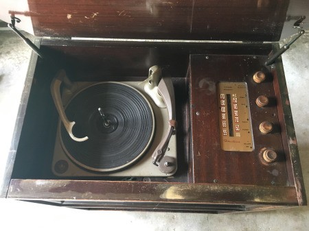 Value of a Vintage Fleetwood Cabinet Record Player