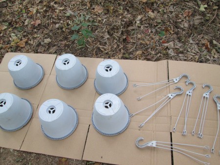 Reconditioning Flower Pots  - allowing pots and hangers to dry