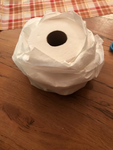 Crafty Toilet Paper Roll Pumpkins  - rewrap loosely to give a fluffy effect
