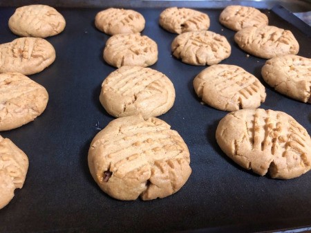 baked Snickers-Stuffed Peanut Butter Cookies