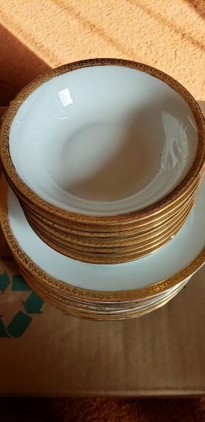 Value of Schwarzburg China - stack of bowls and plates