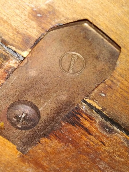 Identifying an Antique Table with Extensions