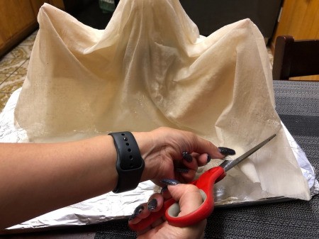 Floating Fabric Ghost - trim corners to round