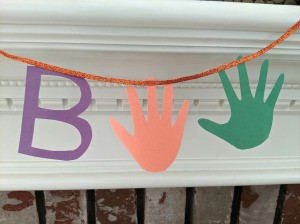 Boo Banner - finished banner hanging on the mantle