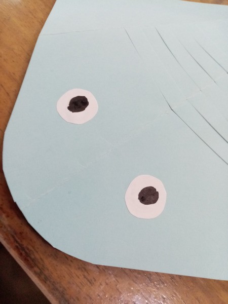 Paper Fish - glue in place and use the marker to add the pupils