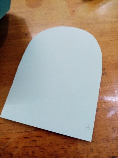 Paper Fish - measure the width of the mouth and cut a tongue shaped piece in the same color as the fish