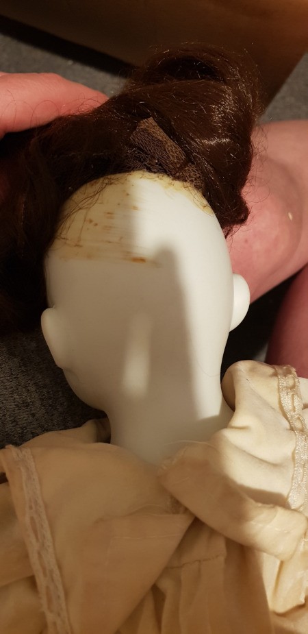 Identifying Porcelain Dolls