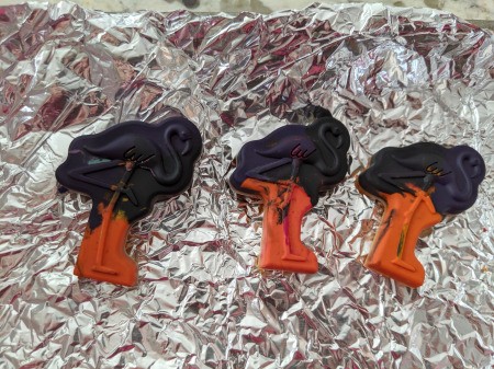 Melted Crayon as Halloween Favors - remove crayon from the mold