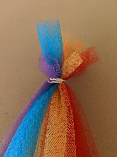 Unicorn Halloween Costume - for headband gather one end of the tulle and secure with a rubber band