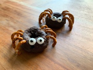 Halloween Spider Donuts - two donut spiders