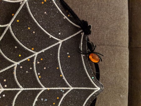 Halloween Spiderweb Placemat Wreath - spider in place at edge of web