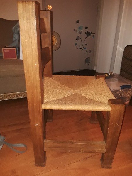 Identifying a Vintage Chair - side