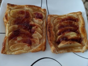 baked Apple Strawberry Tart
