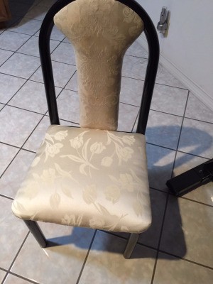 Tablecloth for Reupholstering a Chair - chair with reupholstered seat