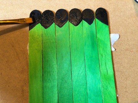 Halloween Craft Stick Puzzles - paint hair in zig zag fashion