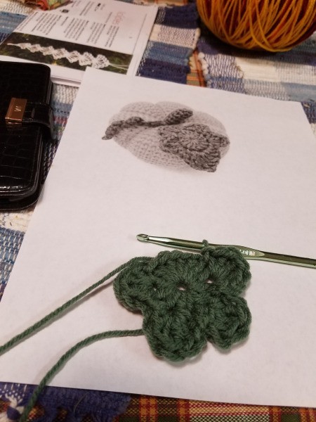 Yarn Covered Pumpkin - adding leaf lobes