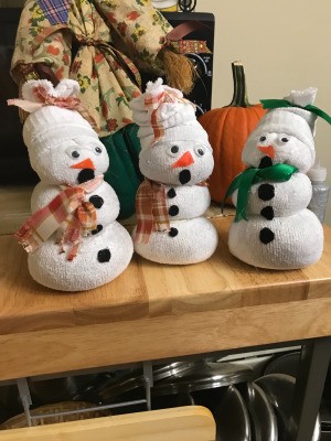 Sock Snowman - trio of snow people on a shelf