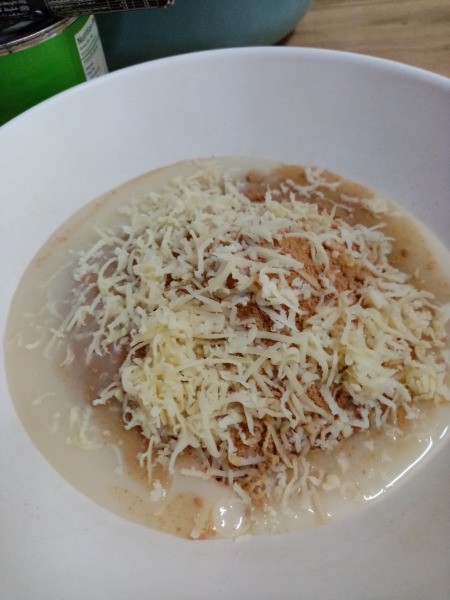 cheese with graham crumbs & evaporated milk