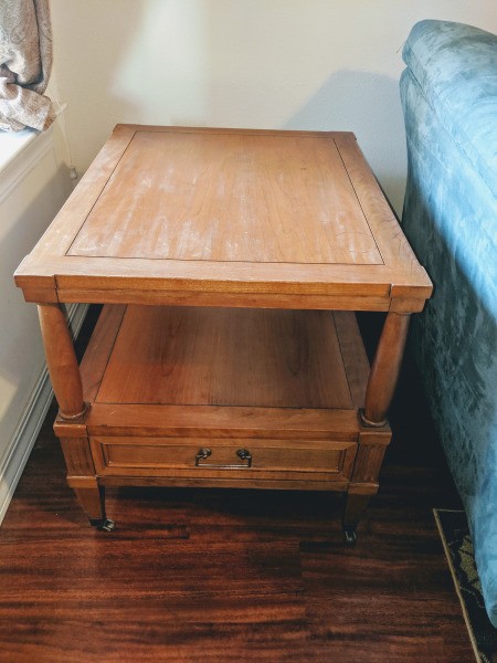 Identifying a Karges Furniture Company End Table