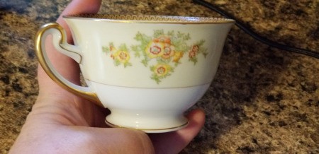 Value of Meito China Cups
