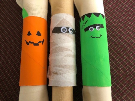 Cardboard Halloween Napkin Rings - napkins inside the rings