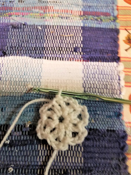 Embroidery Hoop Doily Wall Decoration - row 2