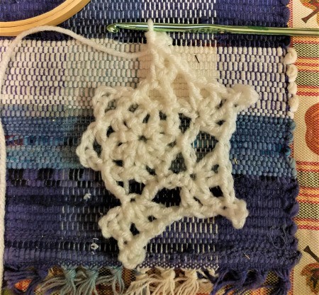 Embroidery Hoop Doily Wall Decoration - row 4