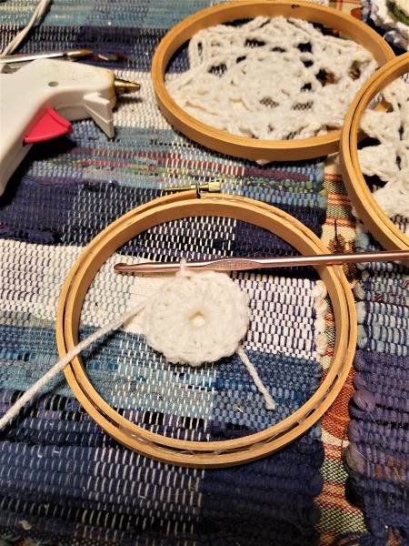 Embroidery Hoop Doily Wall Decoration - row 1 of second handmade doily