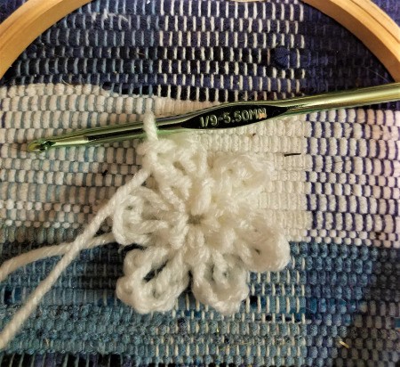 Embroidery Hoop Doily Wall Decoration - doily number 3