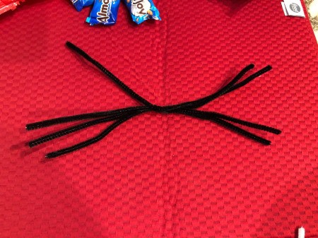 Halloween Candy Spiders - twist the center a few times