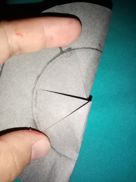 Witch Pumpkin Lamp - make slits from the center of the smaller circle towards the line