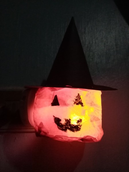 Witch Pumpkin Lamp - horizontal