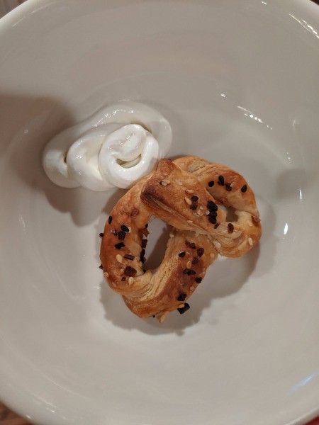 Seasoned Pretzel Twists with dip