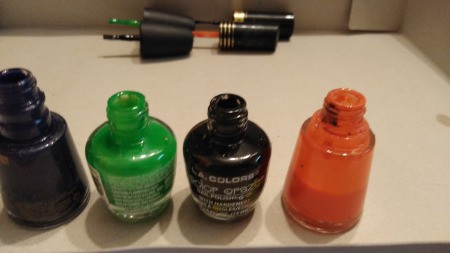 Marbleized Artwork - remove all of the polish lids