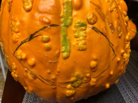 Spooky Double Pumpkin Eyeball - draw eye using the marks and making sure that the eyeball is not bigger than the white pumpkin