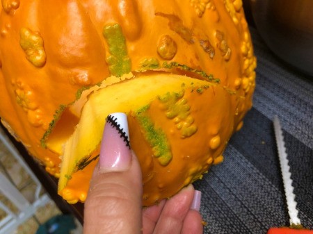 Spooky Double Pumpkin Eyeball - cut out the eye