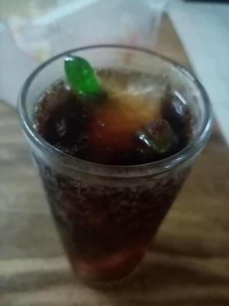 Worm Ice Cubes - serve