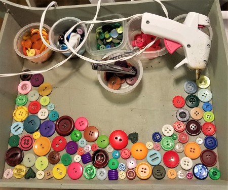 Button Lined Tray - continue filling the bottom with buttons