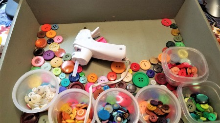 Button Lined Tray - turn tray as needed