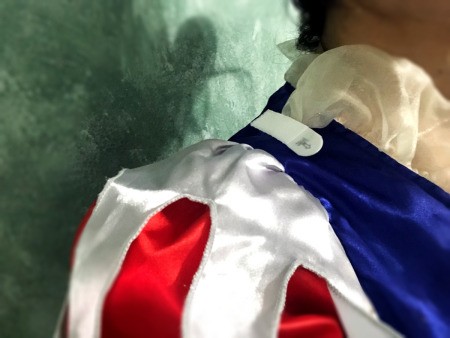 Snow White and the Undead Dwarves - Velcro for attaching a dwarf