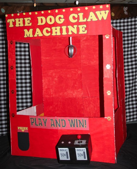 Claw Machine with Stuffed Animal Costumes - decorated machine box