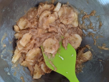mixed banana, egg & cashew butter in bowl