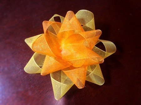 Two-Tone Ribbon Bow -glue a smaller ring of the other color inside the first circle