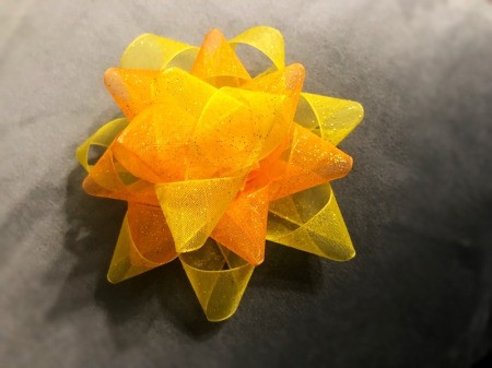 Two-Tone Ribbon Bow - continue alternating colors and making smaller circles