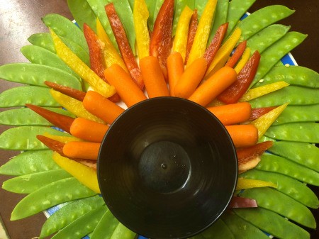 Thanksgiving Turkey Veggie Tray - set the bowl in the lower middle of the plate and fan the carrots out above it
